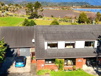 65 Snodgrass Road, Westport