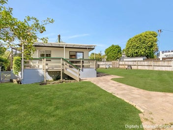 354 Royal Road, Massey, Auckland