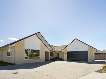 13 Rose Berry Crescent, Flagstaff, Hamilton