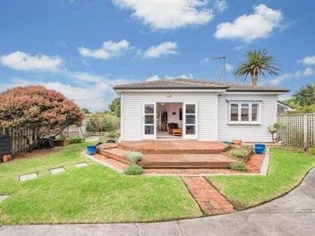 4 Nathan Avenue, Paraparaumu Beach, Paraparaumu