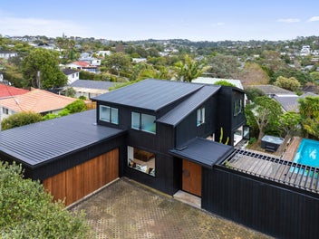 2/9 Tainui Street, Torbay, Auckland