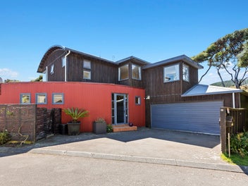9H Muri RD, PUKERUA BAY, PORIRUA