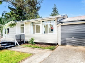 60 Erima Avenue, Point England, Auckland