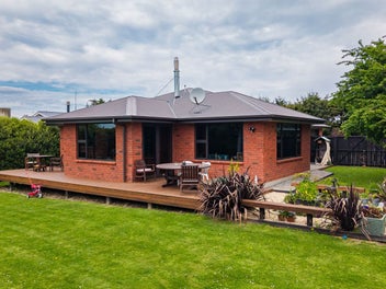 18 Mclean Street, Glenavy, Waimate