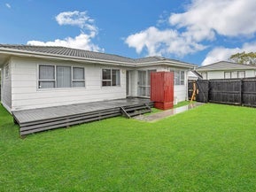 2/3 Secretariat Place, Randwick Park, Auckland
