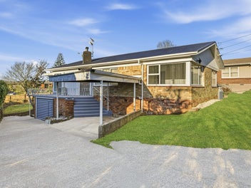 30 Lynmore Drive, Hillpark, Auckland