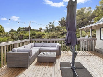 2/311 Rangatira Road, Beach Haven, Auckland