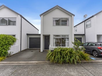 4 Watermill Lane, Silverdale, Silverdale