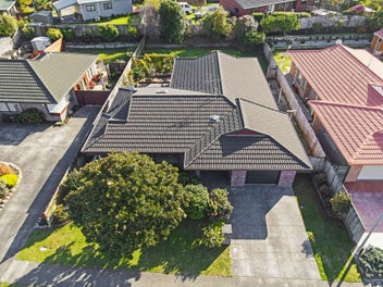 15 Hadleigh Court, Paraparaumu