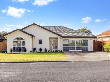 2/3 Dana Place, Somerville, Auckland