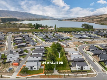 24 Wallis Drive, Cromwell