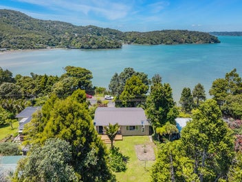 1270 Huia Road, Huia, Auckland