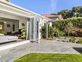 21 Beach Street, Island Bay, Wellington