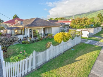 51 Ngaio Road, Waikanae