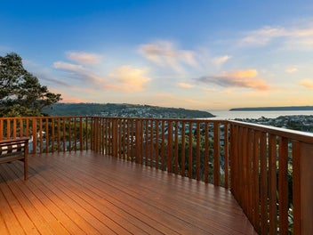 112 Gloaming Hill, Titahi Bay, Porirua