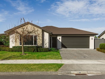 8 Rotoiti Way, Poraiti, Napier