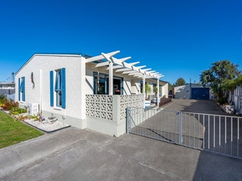 27 Holyrood Street, Taradale, Napier