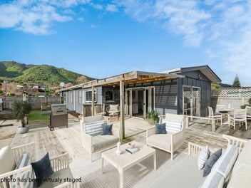 128 Main Road, Waikanae, Waikanae