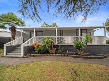 1/19 Nearco Street, Randwick Park, Auckland