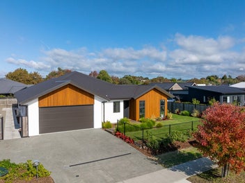 101 Iwa Street, Mapua