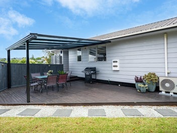 1/63 Rosier Road, Glen Eden, Auckland