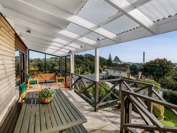 8B Squire Place, Blagdon, New Plymouth