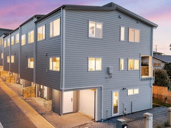 5E Liston Street, Northcote, Auckland