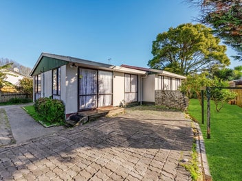 4 Barneys Farm Road, Clendon Park, Auckland