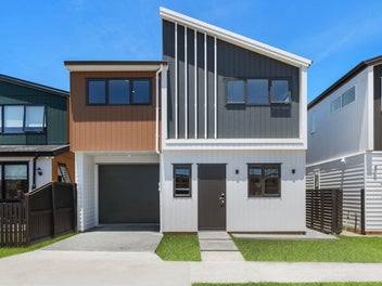 10 Longview Oak Lane, Rosehill, Papakura