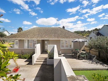 35 Apirana Avenue, St Johns