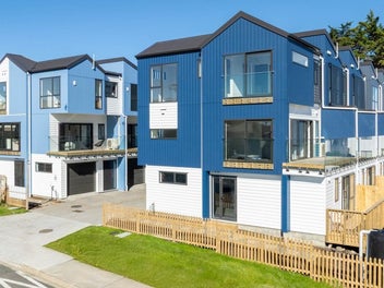 16D Geordie Street, Henderson, Auckland