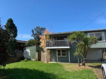 38 BEACH RD, PORANGAHAU