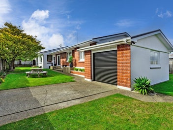 1 Manapouri Street, Strathern, Invercargill