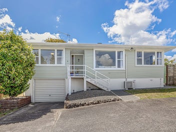 13B Park Road, Glenfield, Auckland