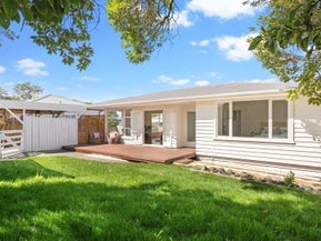 2/14 Mona Vale, West Harbour, Auckland