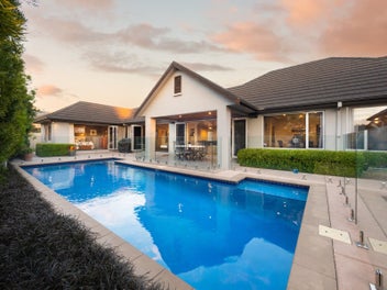 9 The Esplanade, Huntington, Hamilton