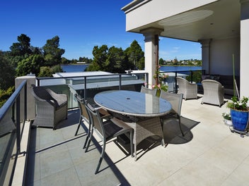 138 Lake Crescent, Hamilton Lake, Hamilton