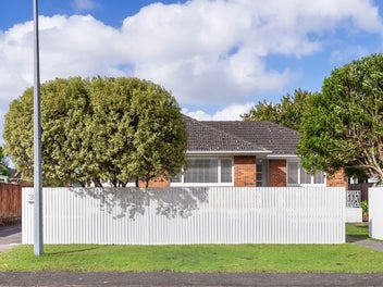 3 Roby Street, Te Atatu Peninsula, Auckland