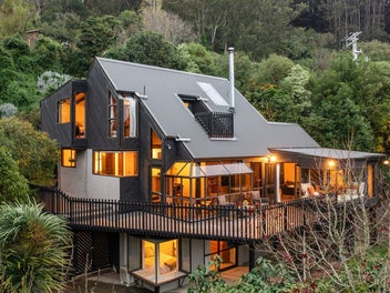 15 Irvine Road, The Cove, Dunedin