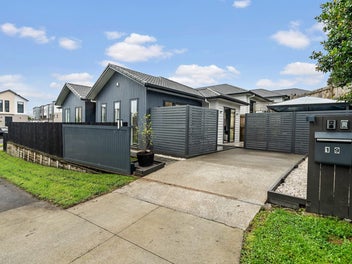 19 Jezero Drive, Massey, Auckland