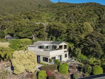 42 Old Mill Road, OKIWI BAY, FRENCH PASS