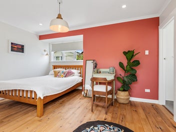 38 Lavinia Crescent, Mangere East, Auckland