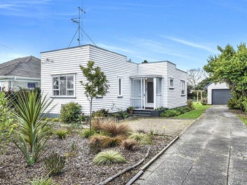 216 Fox Street, Hamilton East, Hamilton