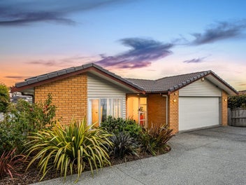 54 Hornbill Drive, Fairview Heights, Auckland