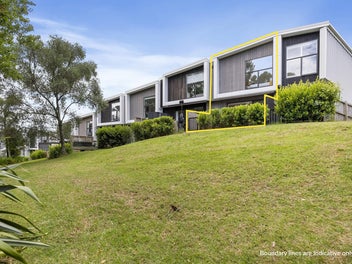 2/78 Orakei Road, Remuera, Auckland
