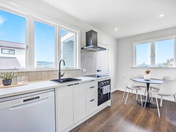 115 Sunnyside Road, Sunnyvale, Auckland