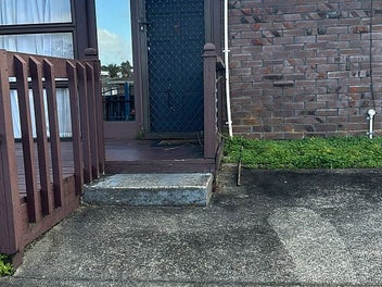 2/89 Halsey Drive, Lynfield, Auckland