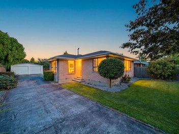 6 Blossomdale Place, Bishopdale, Christchurch