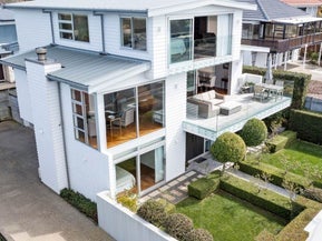 81 Seacliffe Avenue, Narrow Neck, Auckland