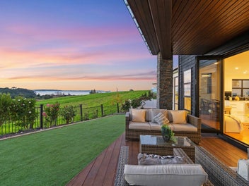 1 Bounty Road, Long Bay, Auckland